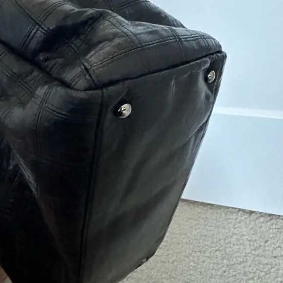 CHANEL LAX Shoulder Bag - Picture 13 of 14